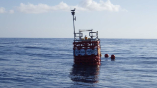 沖縄地区（宮古南８号）表中層型浮魚礁回収および設置工事（Ｒ５）